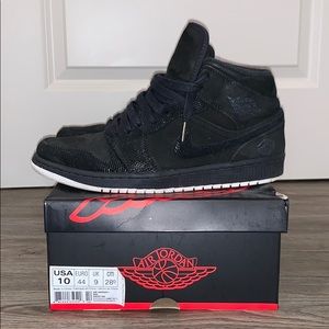Air Jordan 1 Mid